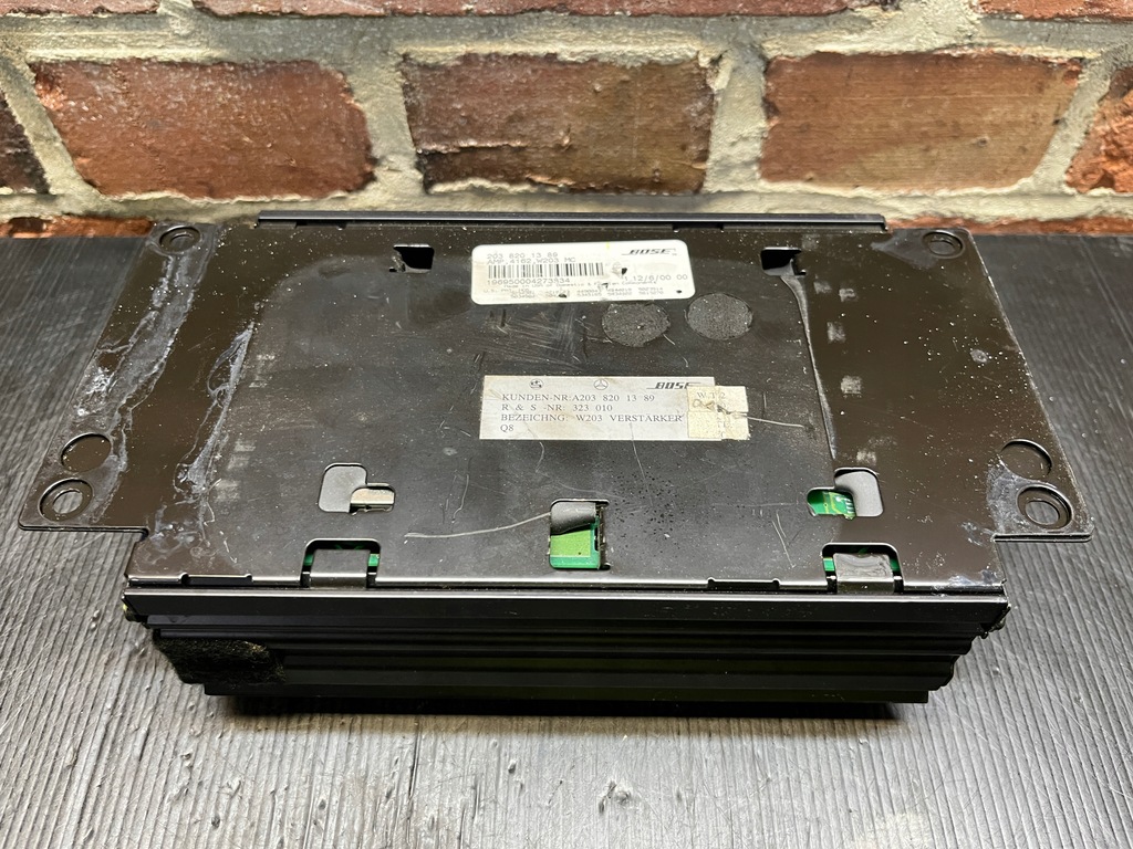 фото №1, Mercedes w203 усилитель аудио 2038201389