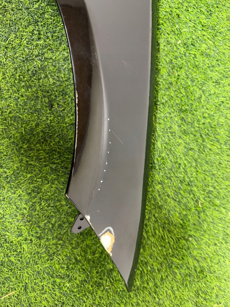 Крыло  правый  перед передний mercedes c klasa 206 a206 w206 оригинал с Разборки