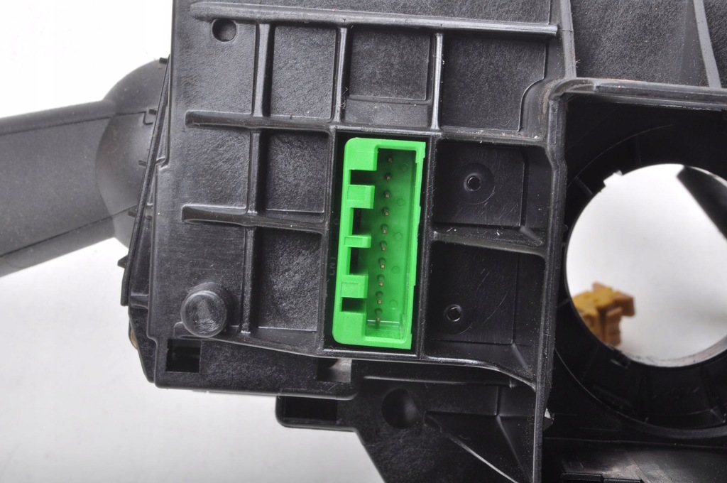 фото №10, Volvo v50 переключатель комбинированный 30710341 лента