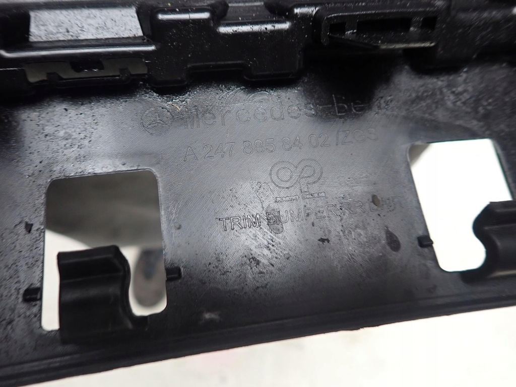 фото №12, Mercedes glb x247 amg 19- dół накладка спойлер бампера задняя задний pdc