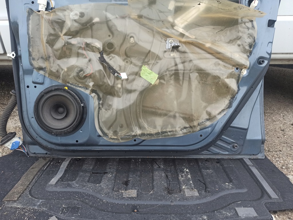 фото №14, Дверь правый перед suzuki swift iv mk6 04-10 zy4 5дверь europa