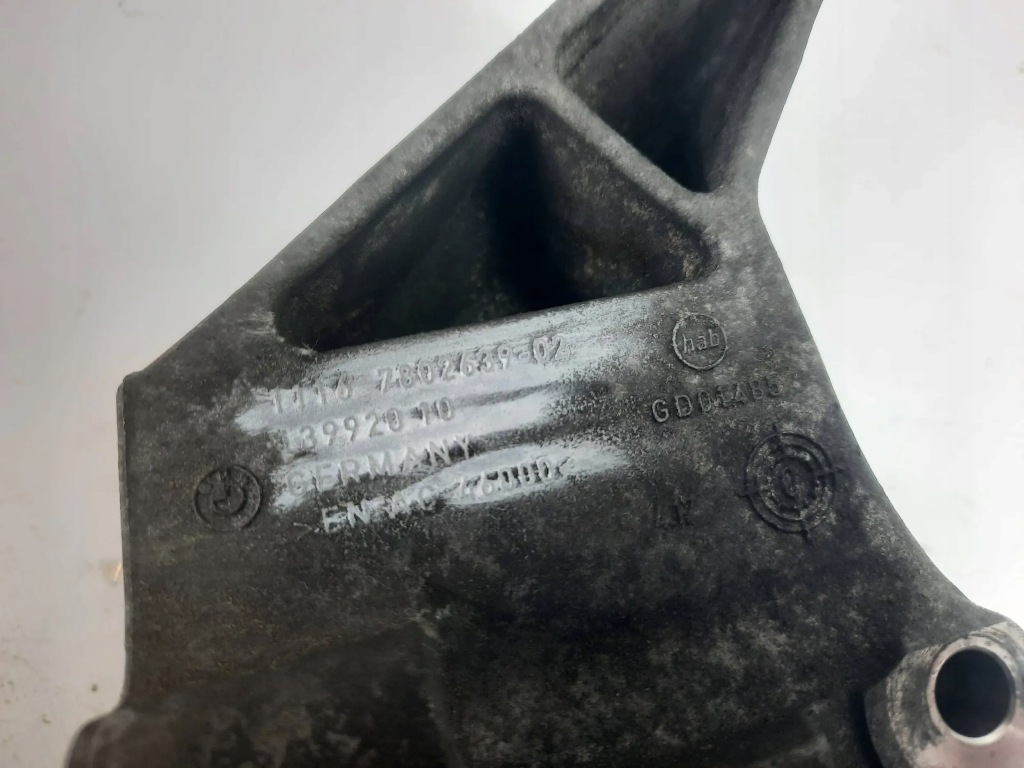 Кронштейн кронштейн кронштейн генератора bmw 3 e90 e91 7802639 с Разборки