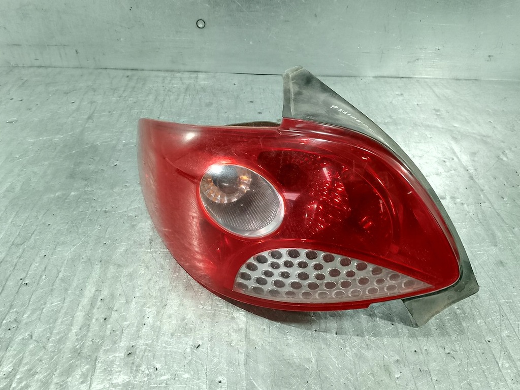 фото №1, Лампа задняя левая peugeot 206 plus 9685618280 хэтчбек