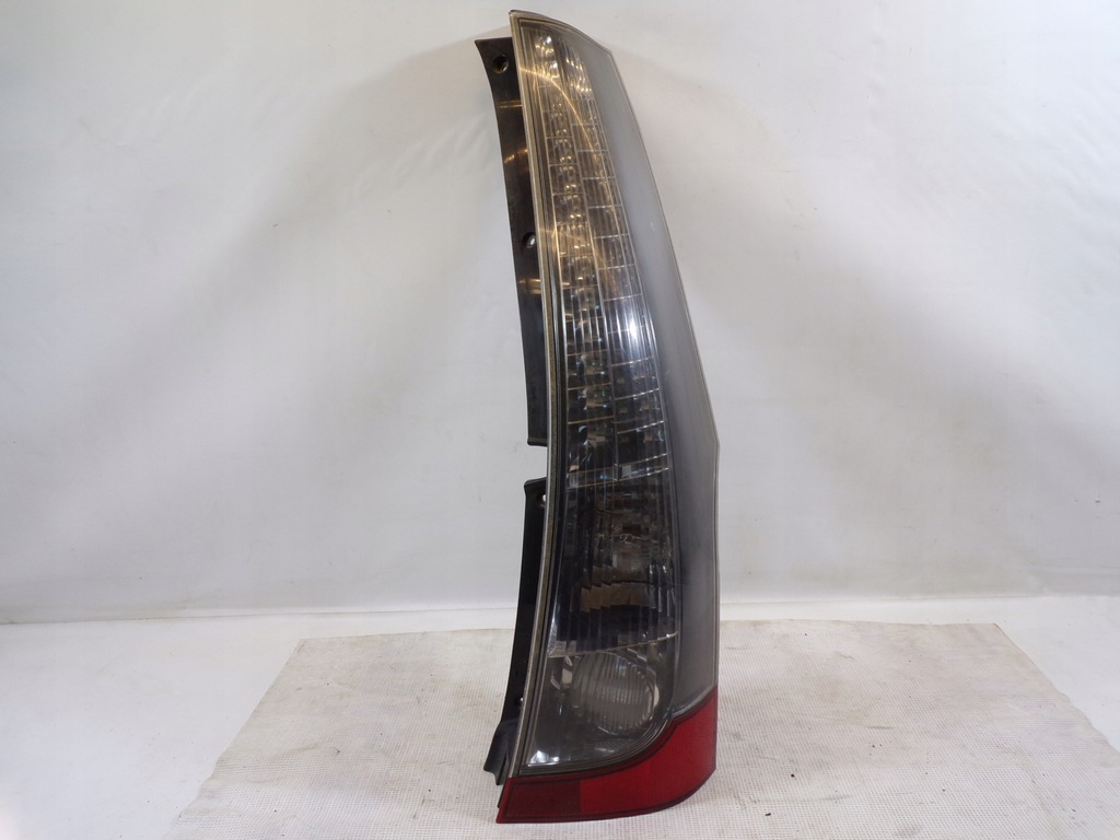 фото №1, Лампа задня задня права mitsubishi grandis