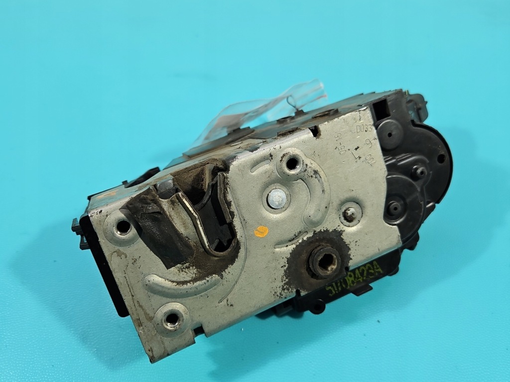 фото №1, Замок задняя левый 51708423a fiat croma ii 6 pin