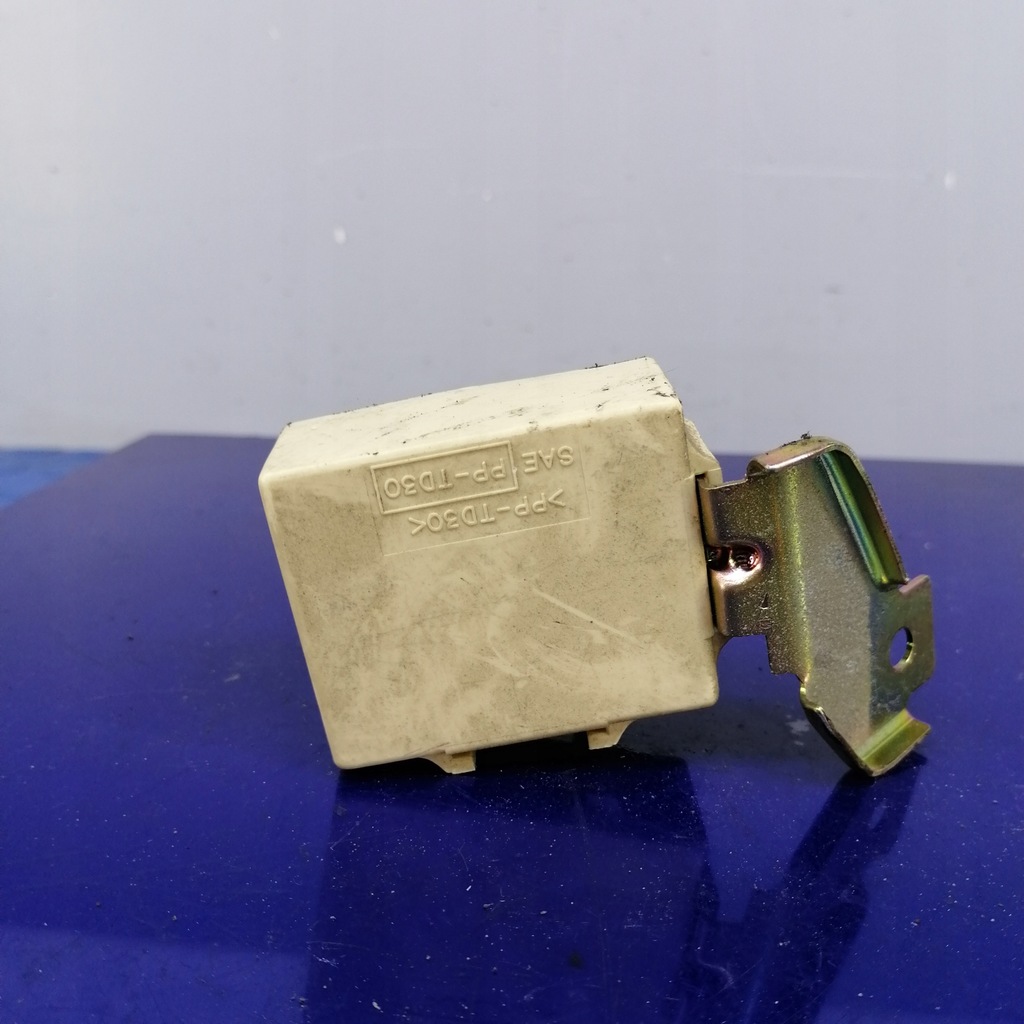 фото №1, Subaru forester ii блок управления модуль реле 88013sa012