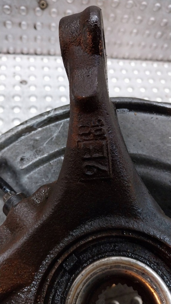 Амортизатор поворотный кулак левый перед a4543203030 smart fortwo 453 twingo 3 с Разборки