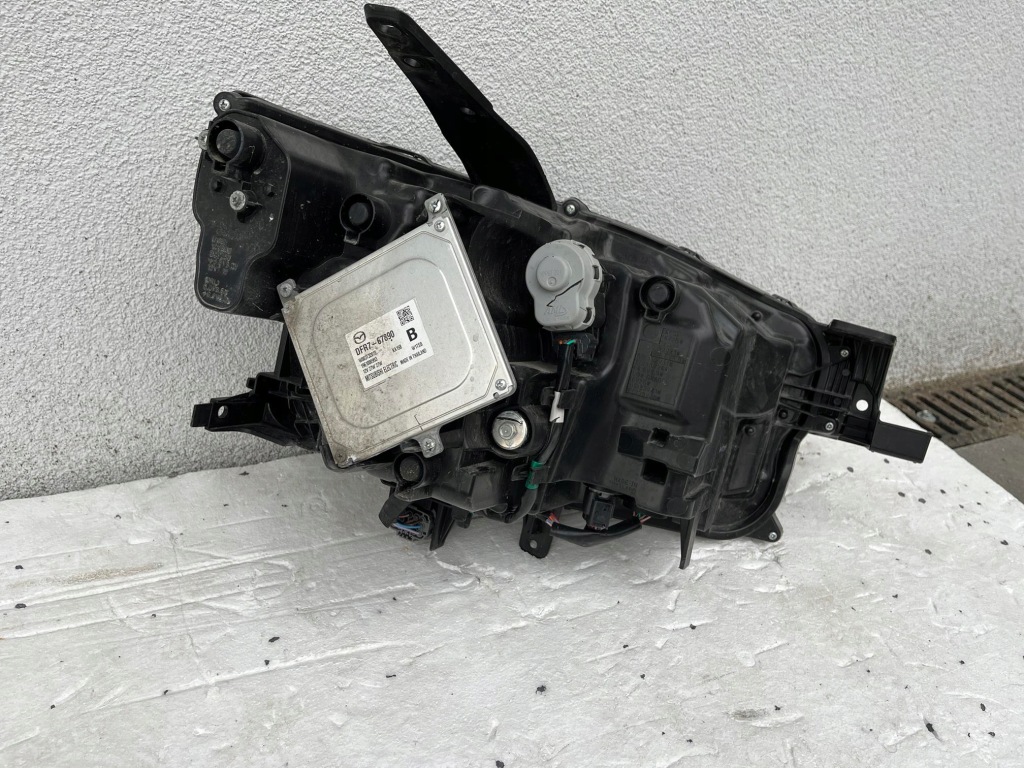 Фара правый  левая mazda cx30 cx-30 full led с Разборки