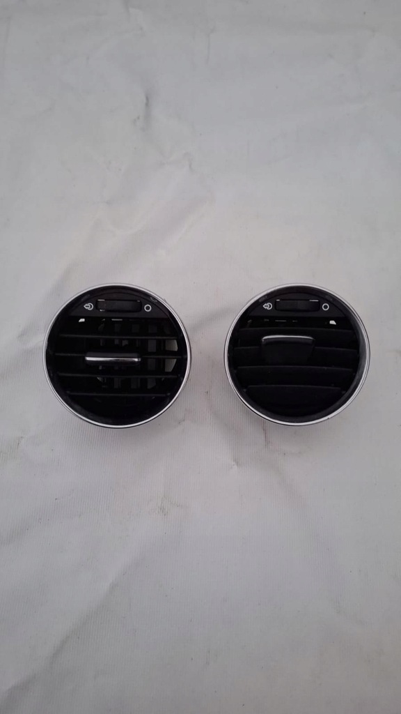 фото №1, Peugeot 308 t7 07-13 rok правая решётка обдув