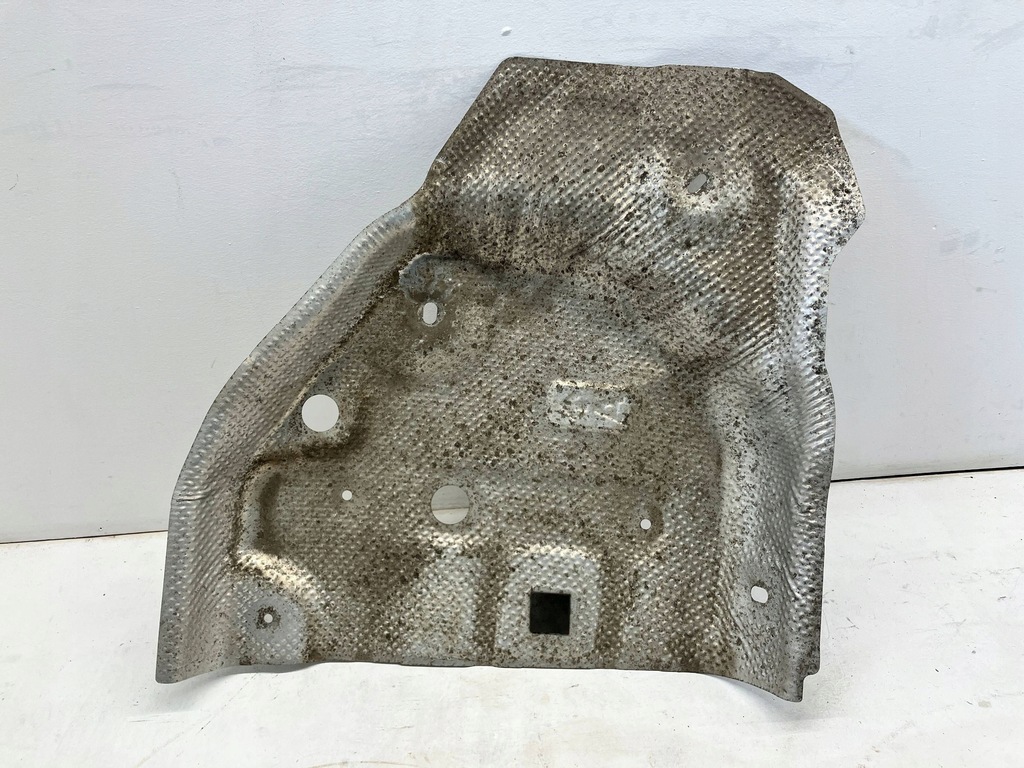 фото №5, Prius iv захист теплова бака труби випускної глушника