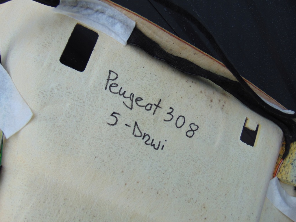 фото №10, Потолок потолок peugeot 308 5 дверь