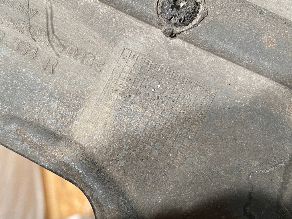 фото №10, Porsche cayenne 7p 7p5 молдинг порог правая