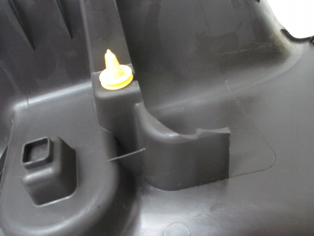 фото №7, Оббивка обшивка багажника jeep grand cherokee права