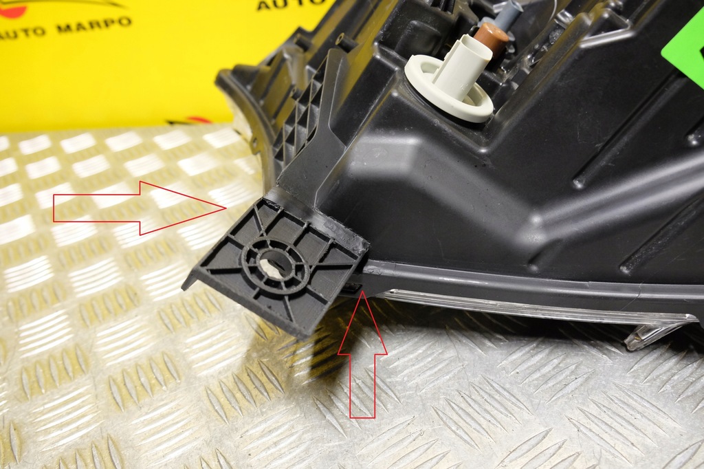 фото №14, Dodge durango lift 2021- фара лампа права czarna led usa