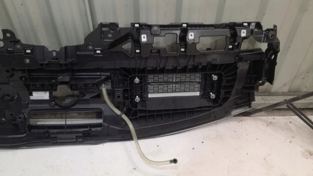 фото №8, Mercedes w223 консоль приборная панель приборная