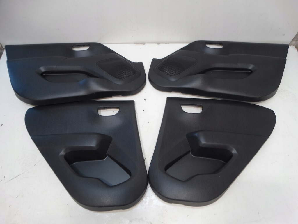 фото №1, Комплект обивка обшивка дверей перед задняя toyota aygo lift
