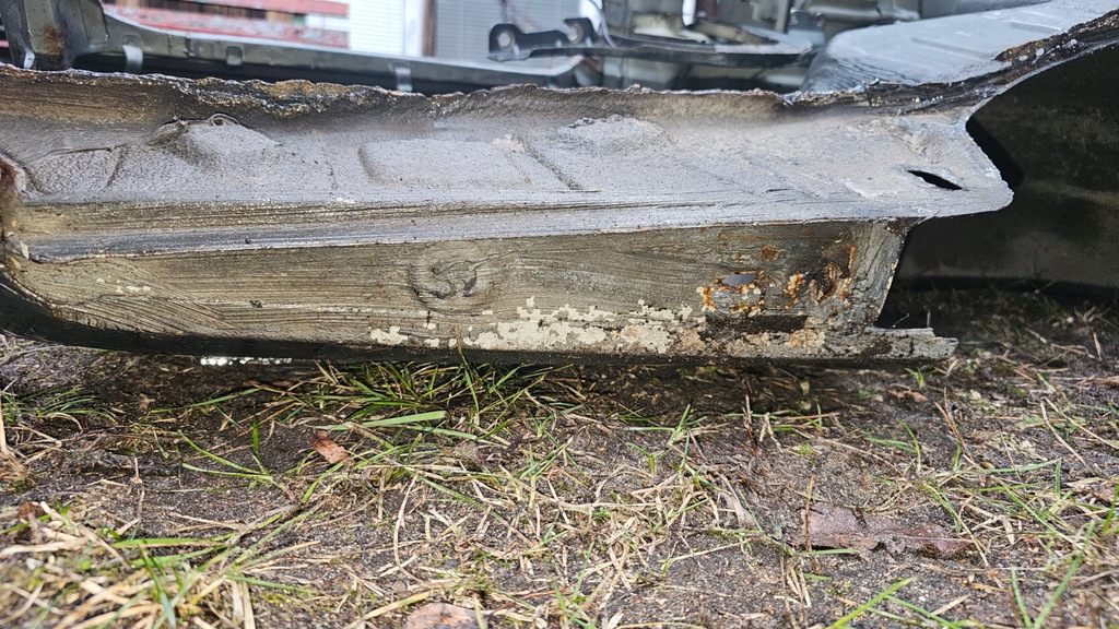 фото №11, Крила лівий задній чверть pas задній bmw e30 sedan