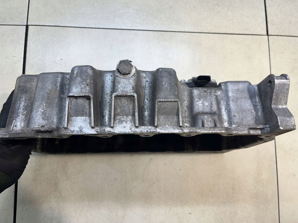 фото №8, Піддон масляна vw touran 1.9 tdi 03g103603