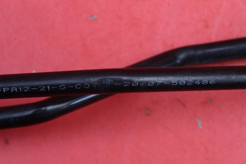 Купити Шланг масляний коробки автоматичної bmw e93 e92 3.0i 218 km 04-10