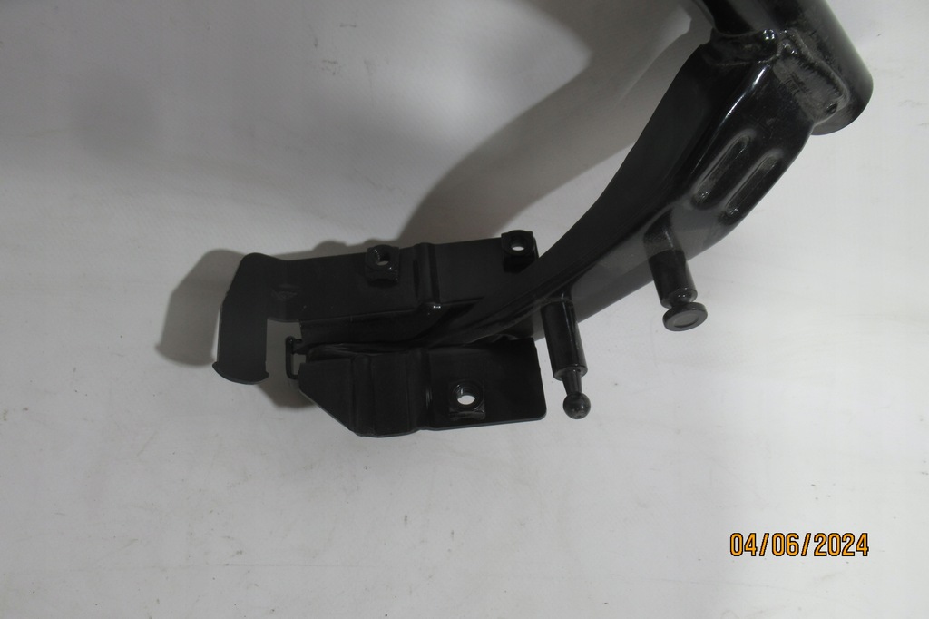 фото №5, Петля крышки левый vw passat cc lift 3c8827301a