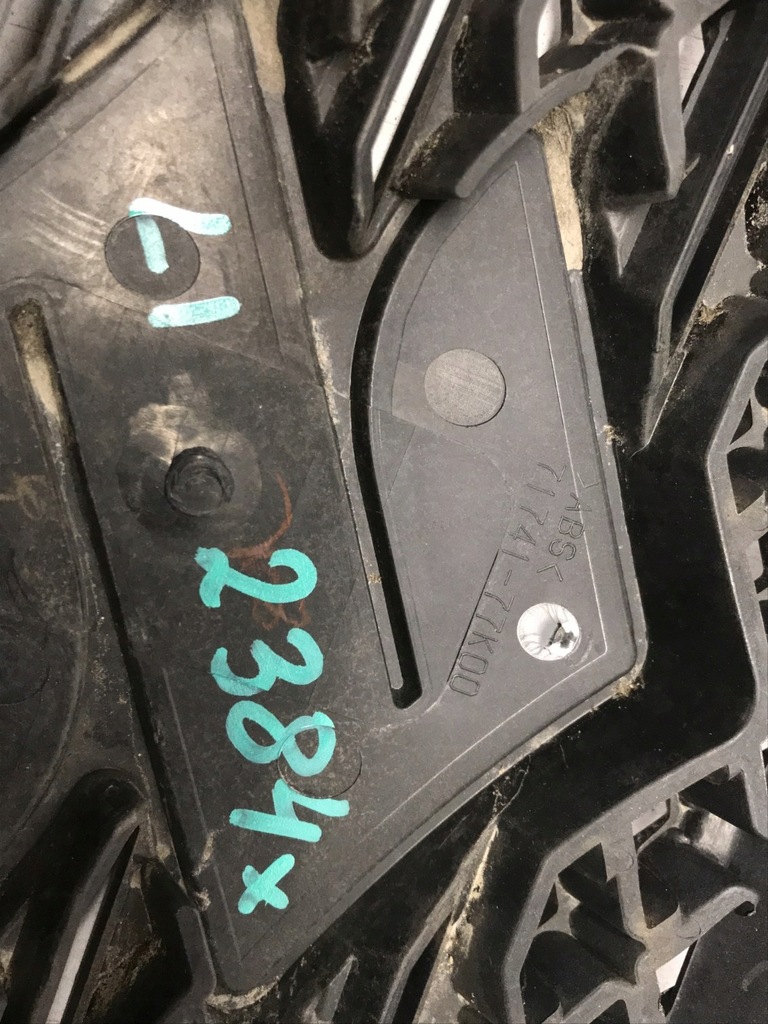 фото №9, Suzuki grand vitara ii оригінальна решітка радіатора верхній решітка радіатора 7174177k00