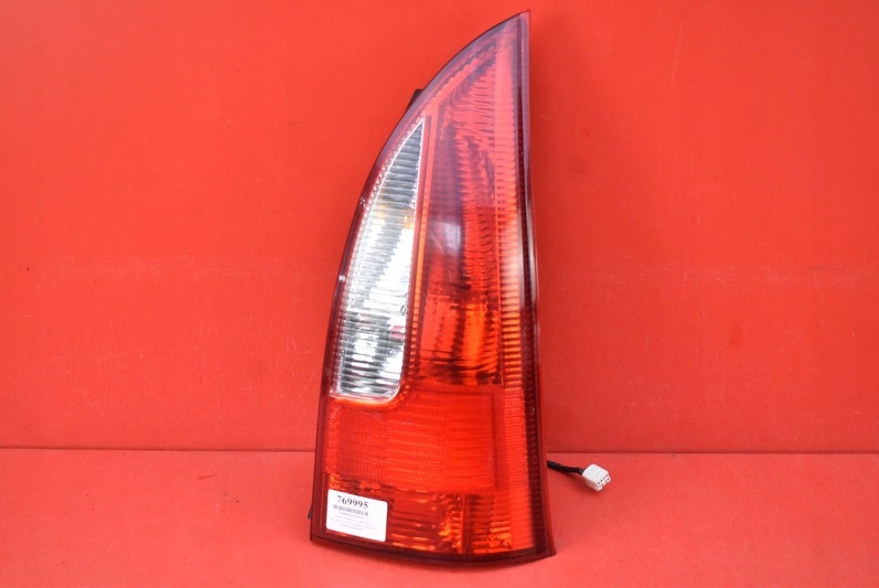 фото №1, Лампа правая задняя задняя 220-61908 mazda premacy cp 1 i 99-01
