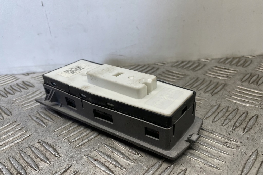 фото №7, Кнопка управление окон левых передних дверь bmw 7 e65, e66, e67