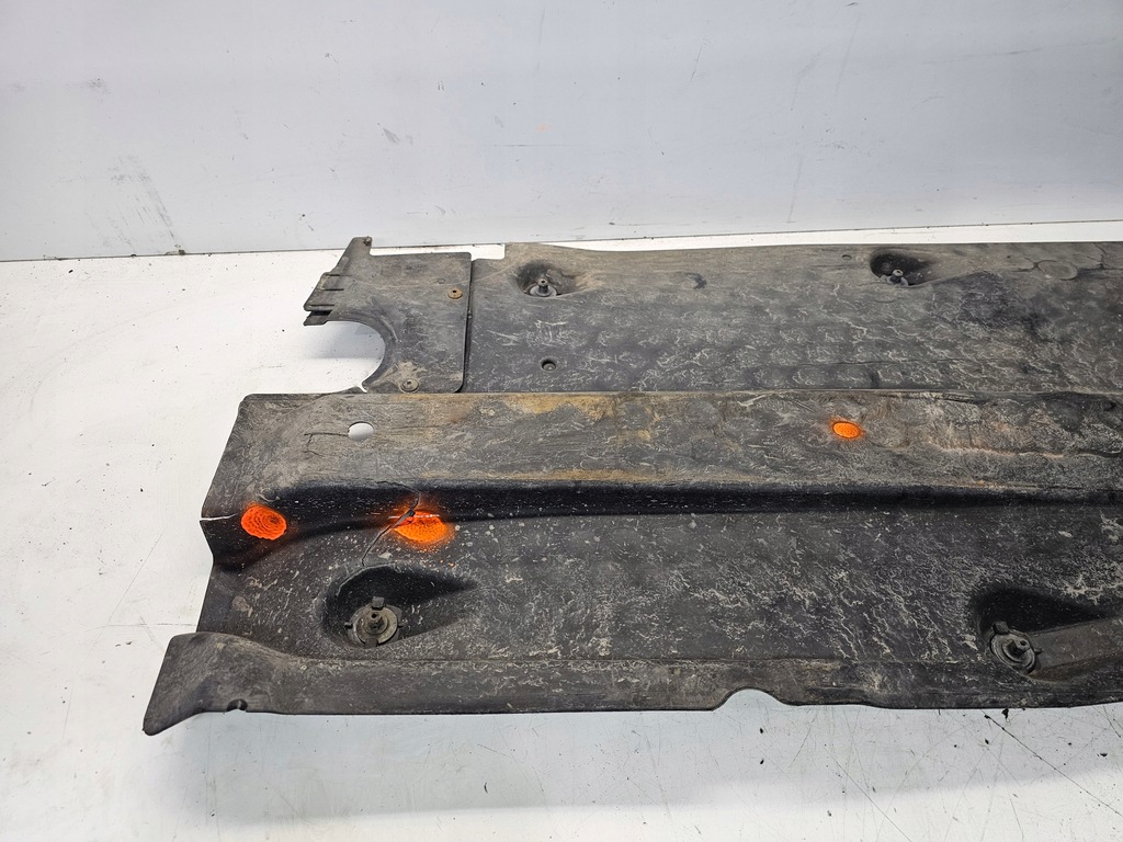 фото №11, Захист підвіска ліва audi a3 8p 1k0825211e