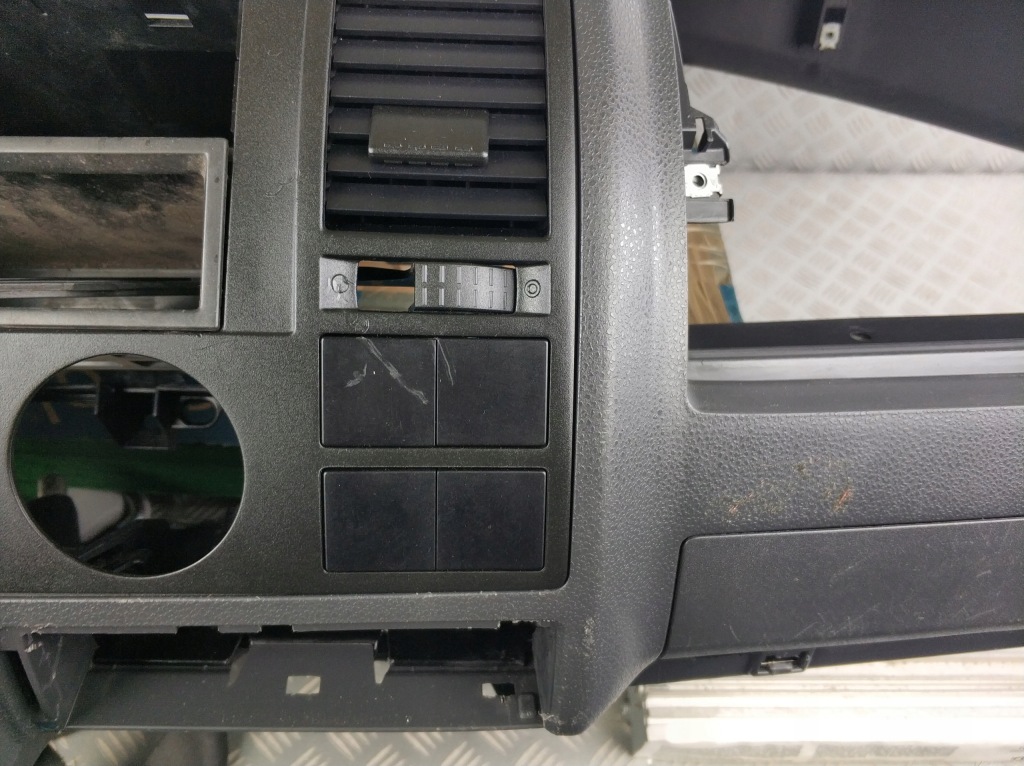 фото №8, Панель приладів приладова панель приладів панель  подушка безпеки vw transporter caravelle t5 europa