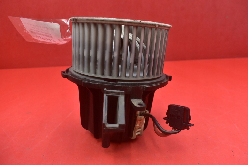 фото №6, Повітродувка вентилятор обдув eu 8k1820021 k6193005 audi a4 b8 07-11