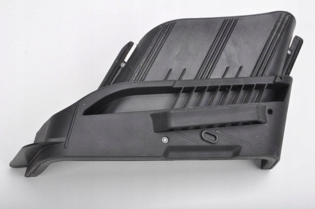 Купить Aston martin db11 решётка вентиляционная задняя левая