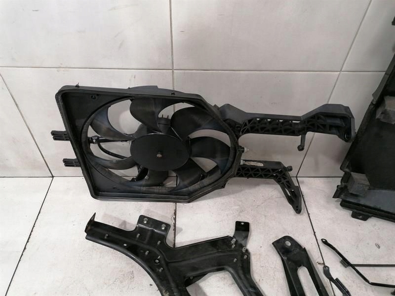 Вентилятор охлаждающий mclaren 600lt spider 13a6527cp вентилятор левая левая Недорого