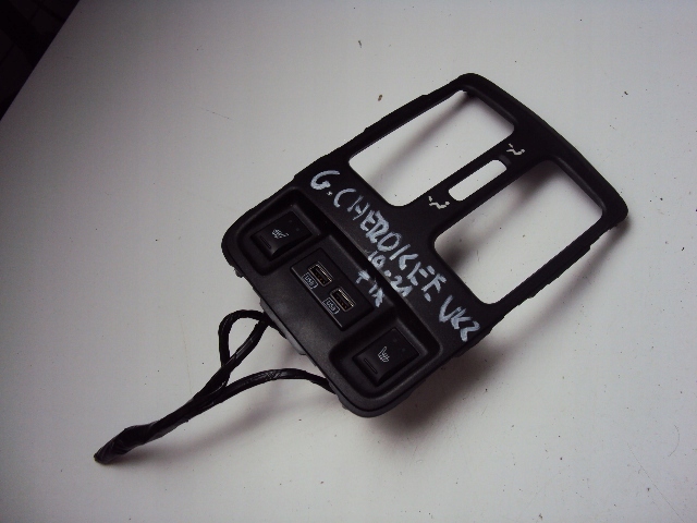 фото №1, Панель сидений разъём usb jeep grand cherokee wk2