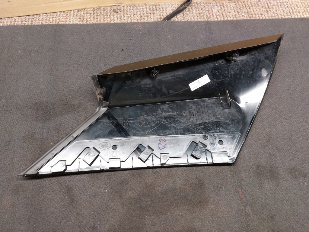 фото №3, Молдинг заднього правого стійка evoque ii l55120r