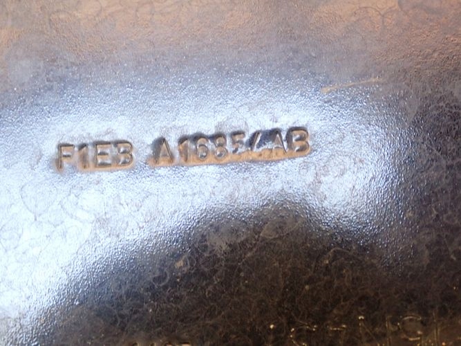 Ford focus mk3 рестайлінг  14- капот Зі Шроту