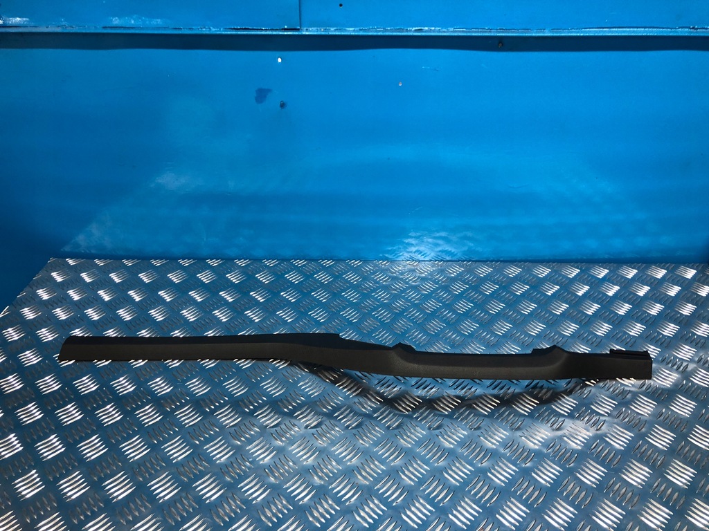 фото №1, Kia stinger молдинг заглушка консолі панелі