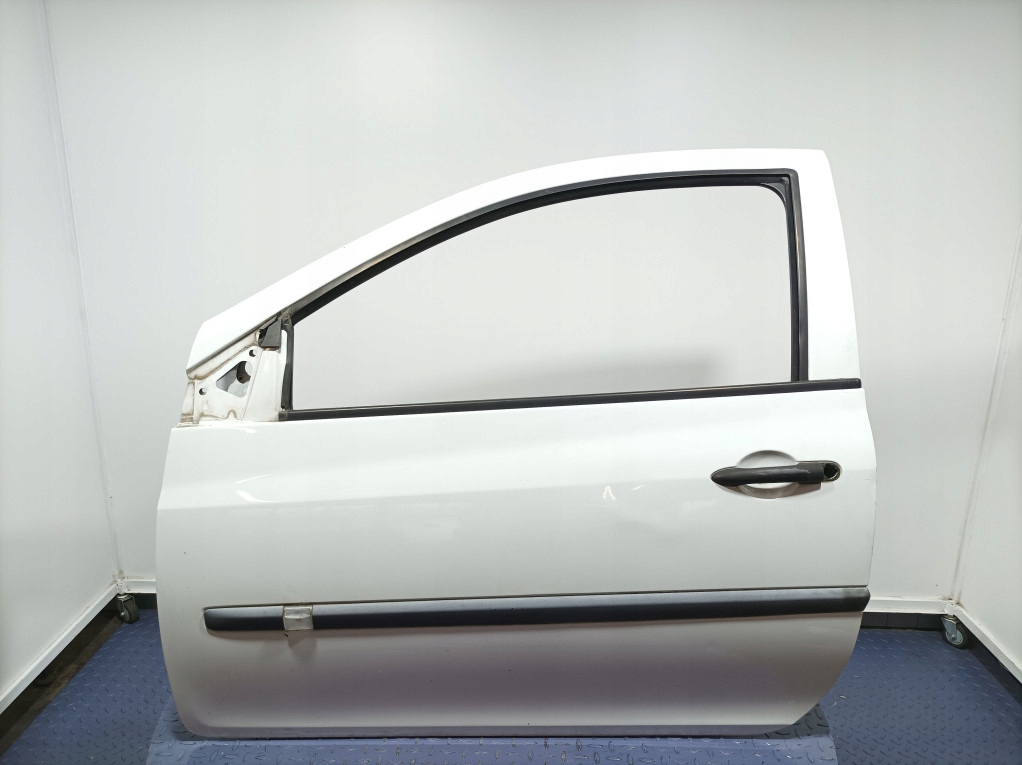 фото №1, Renault clio iii lift 3d дверь перед передние левая ov369