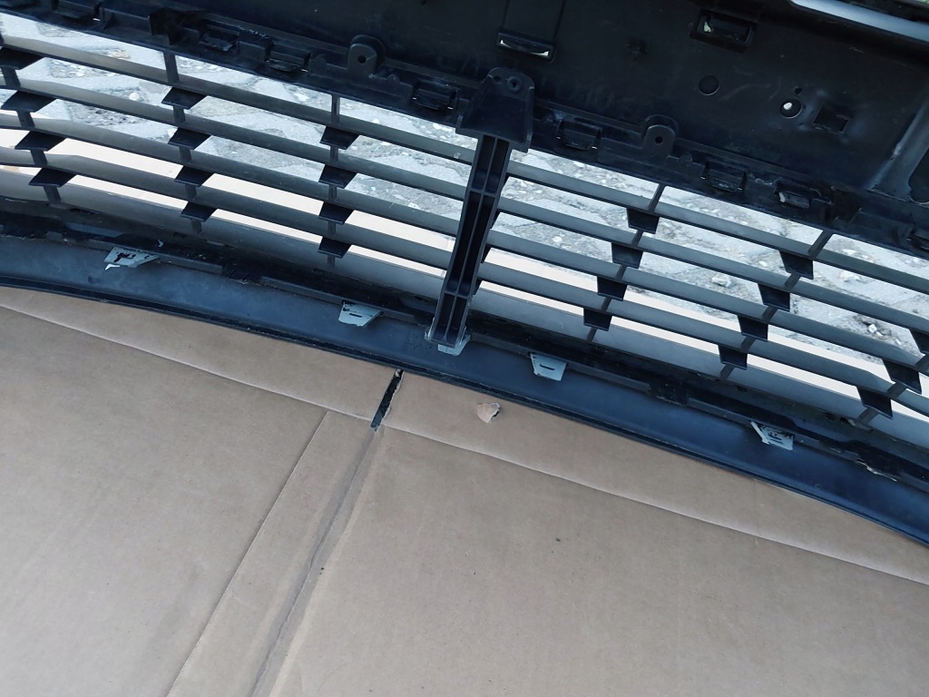 Бампер перед renault megane iii 3 lift оригинал Киев