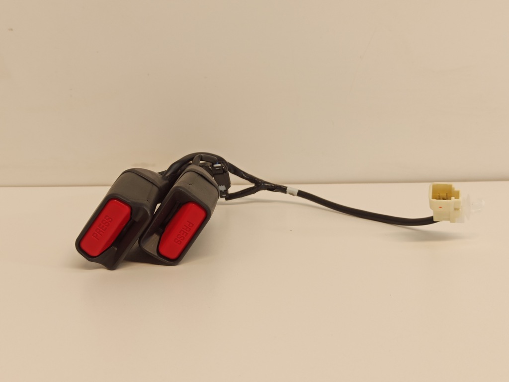 фото №1, Suzuki swift mk8 защёлки поперечина сиденье задняя