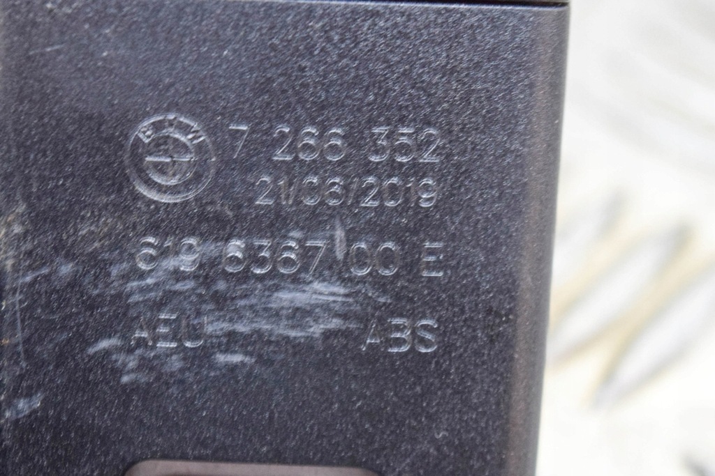 фото №7, Bmw 2 coupe f22 218i задня ліва пряжка сидіння 7266352 1.5 бензин 100kw