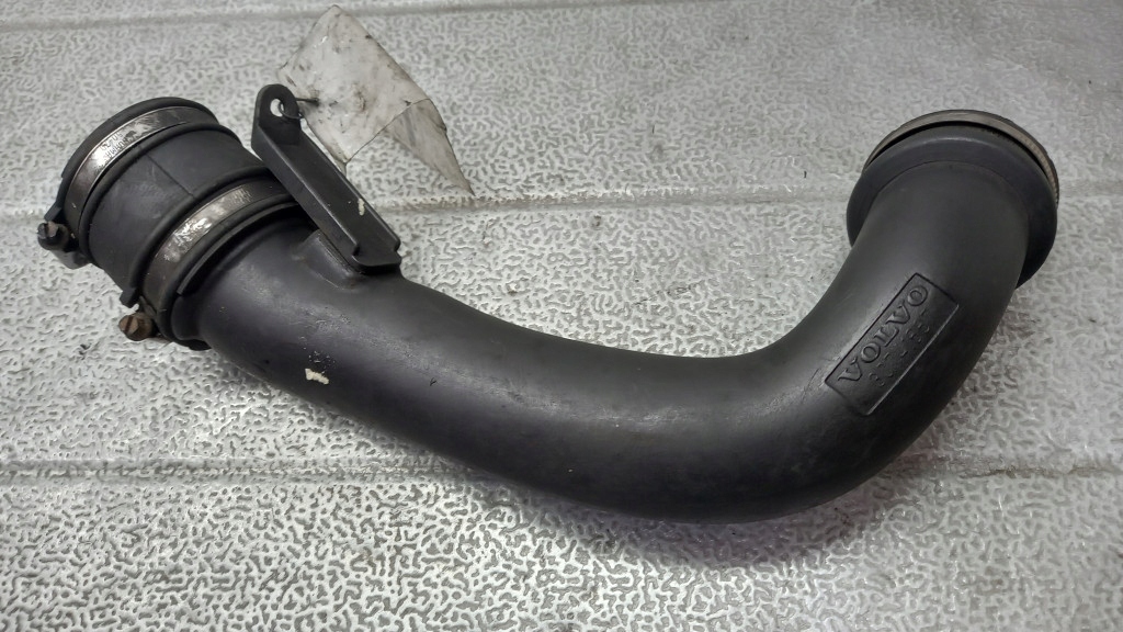 фото №1, Труба впуска volvo s80 30741887