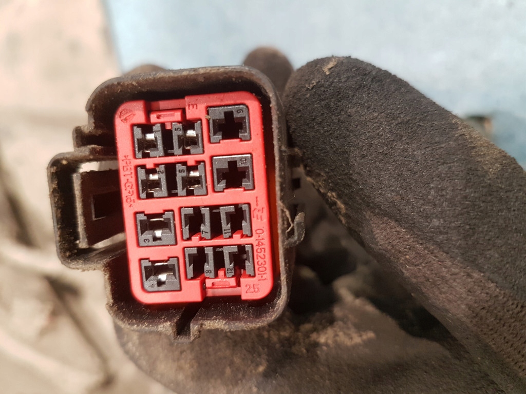 фото №13, Ford focus mk3 kombi бампер задня fb