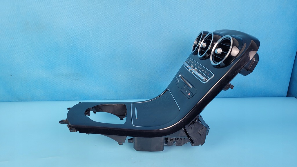 фото №9, Mercedes w205 панель тунель середній a2056801005