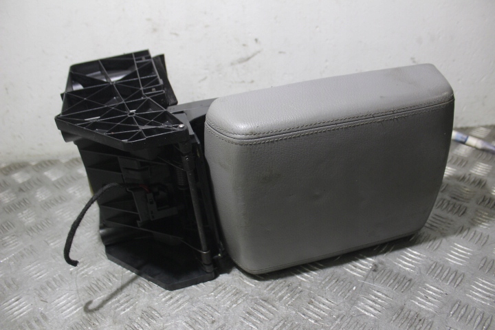 фото №1, Подлокотник volkswagen touareg i