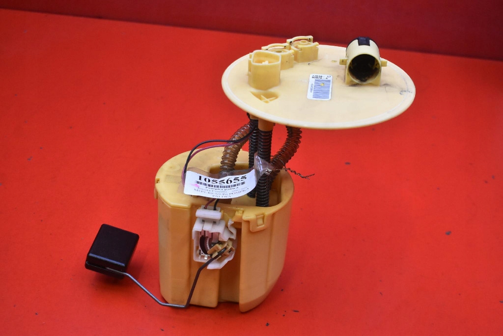 Помпа насос топлива 7701002020 toyota corolla e140 1.4 d-4d 90 km 06-10 в Украине