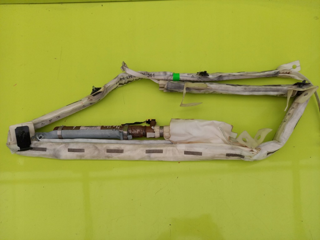 фото №1, Шторка безопасности левая vw jetta 5c6 vi 12r