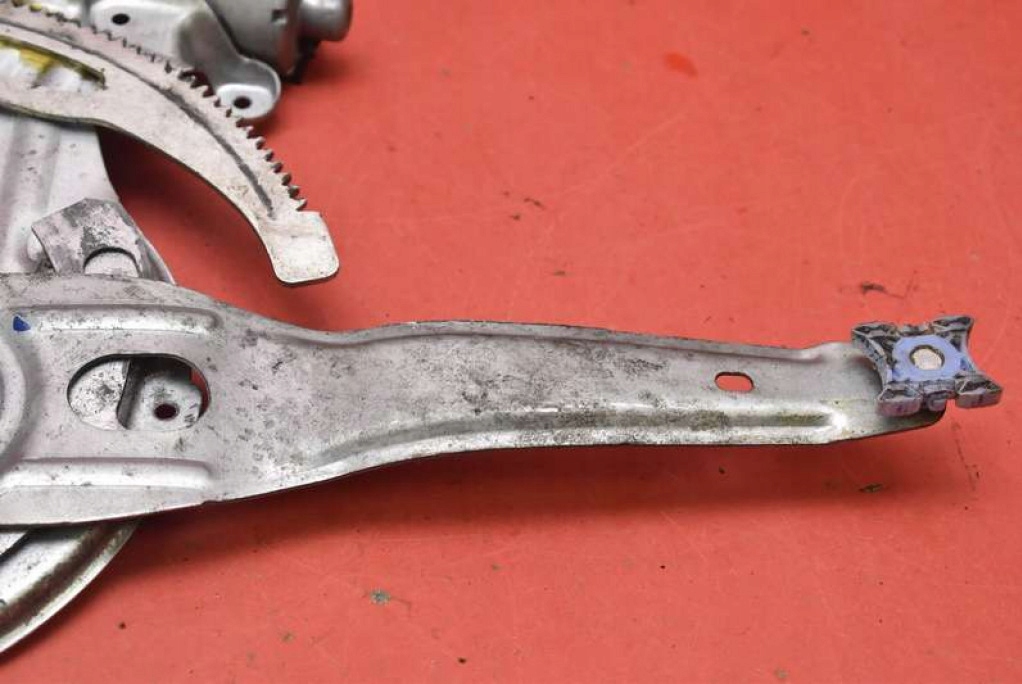 фото №11, Подъемник стекло правый перед eu 30784577 volvo xc90 1 i 06-14