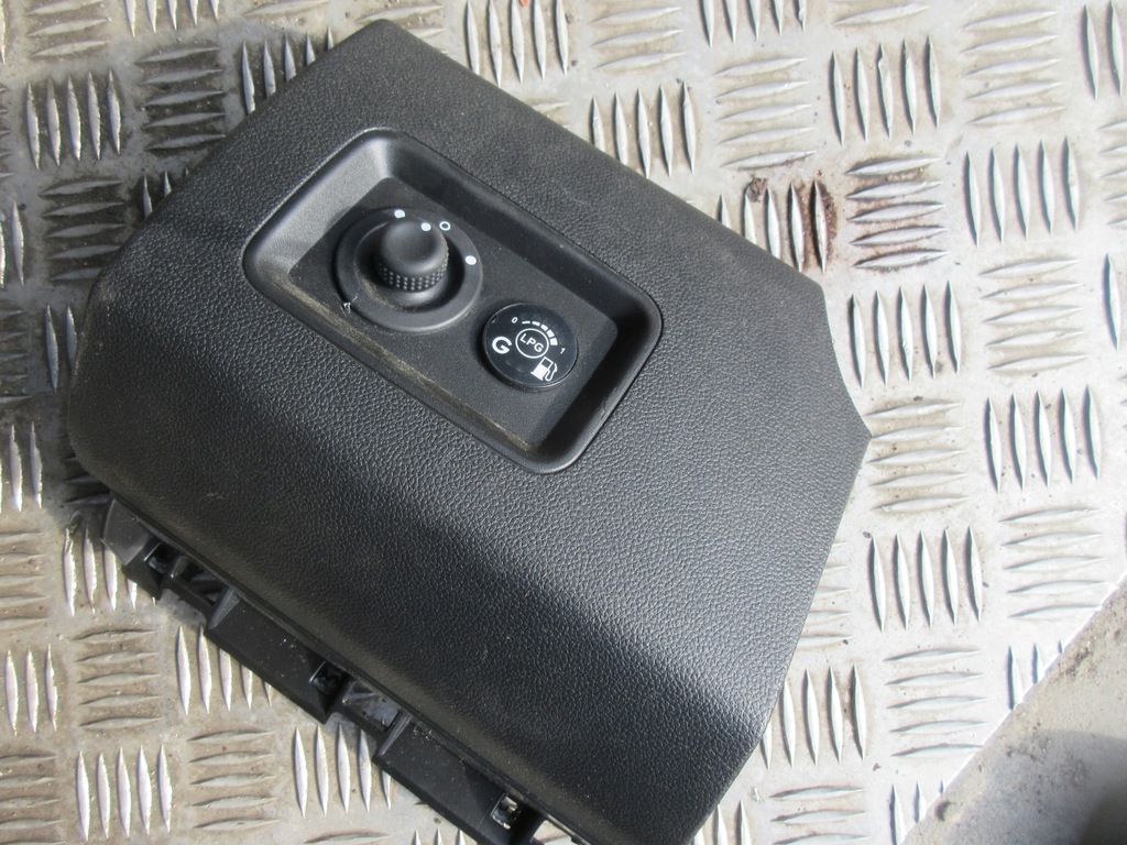 фото №1, Dacia duster ii duster 2 21 r . перемикач lpg