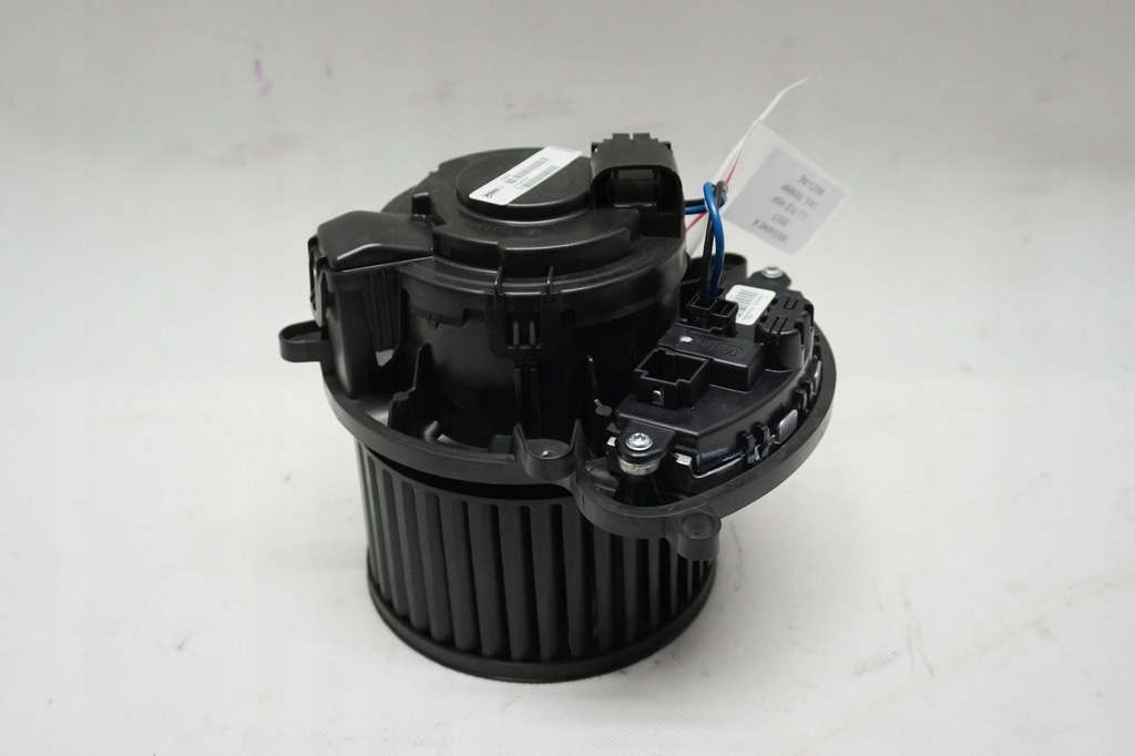 фото №1, Вентилятор воздуходувка резистор renault megane iv 4