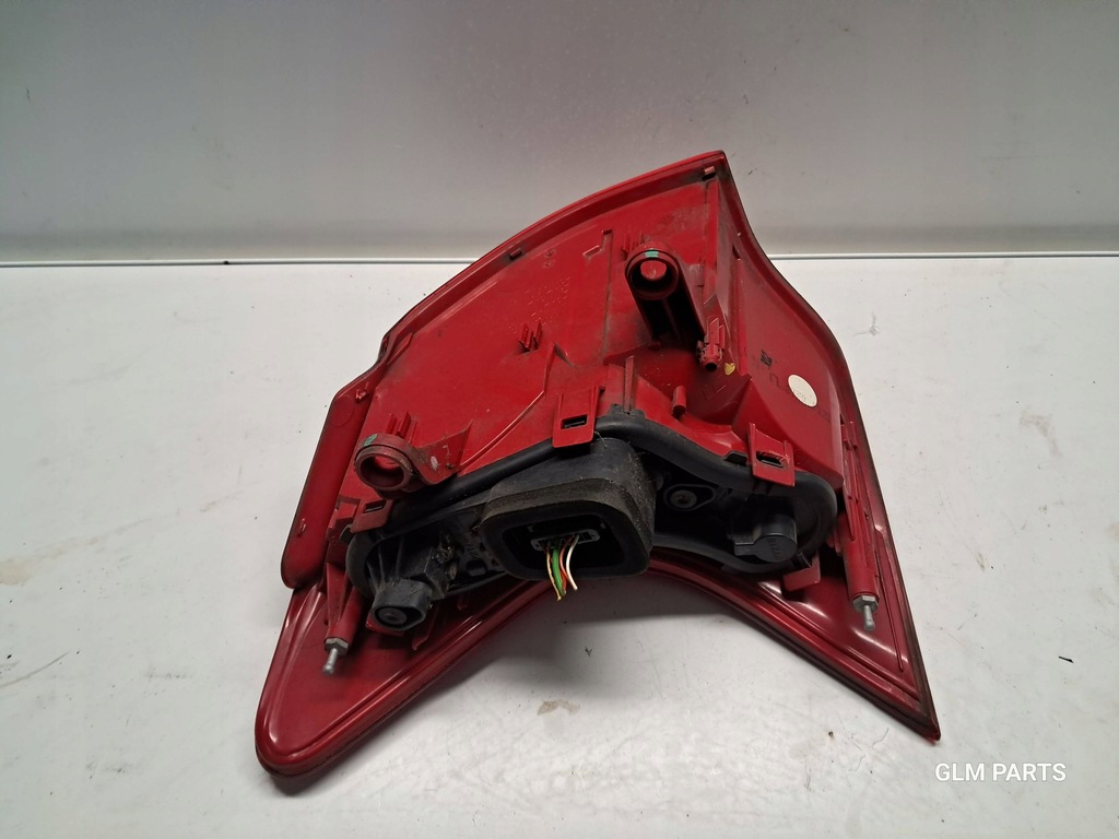 фото №7, Peugeot 3008 правая лампа задняя 9683460780